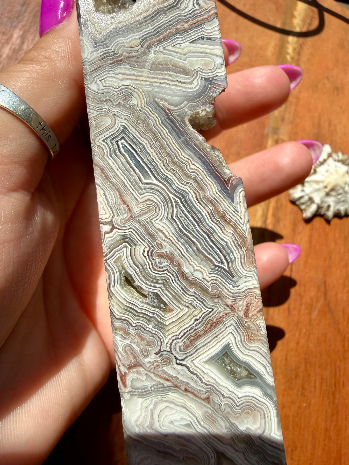 CRAZY LACE AGATE TOWER