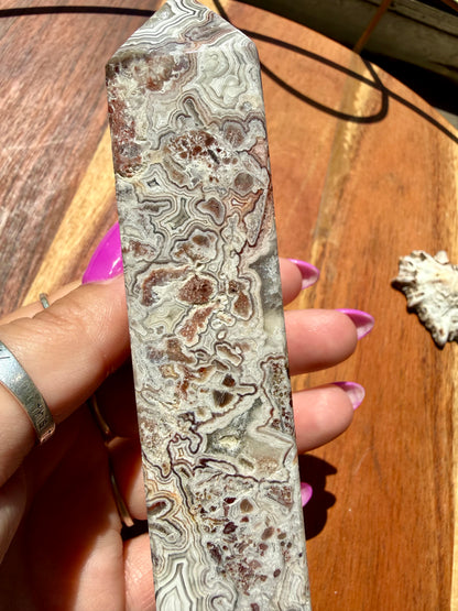 CRAZY LACE AGATE TOWER