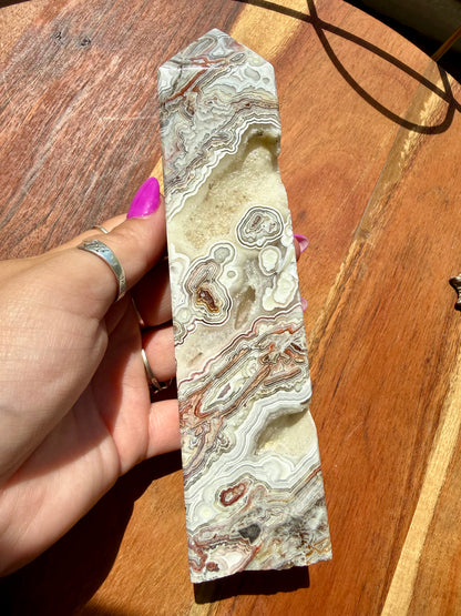 CRAZY LACE AGATE TOWER