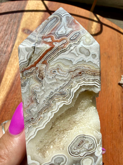 CRAZY LACE AGATE TOWER