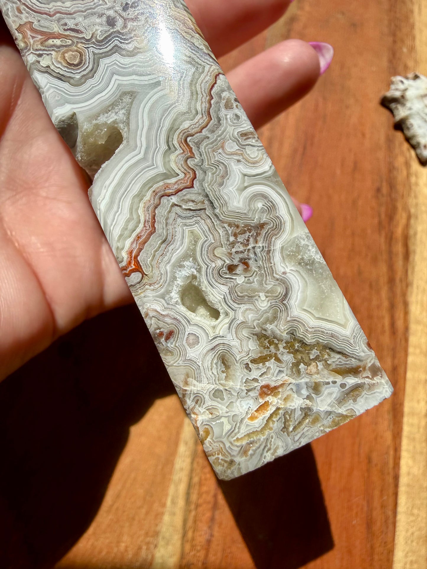 CRAZY LACE AGATE TOWER