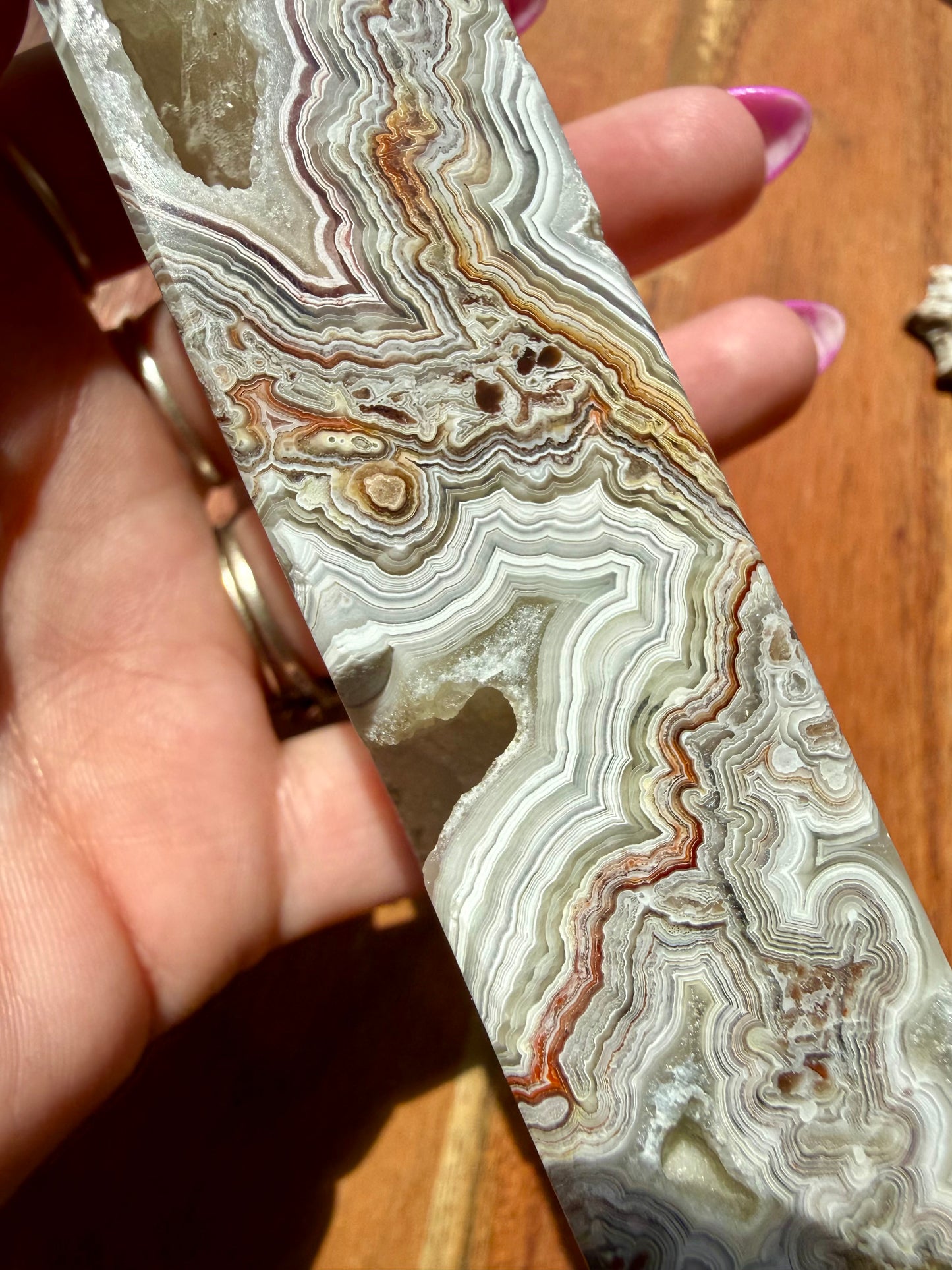 CRAZY LACE AGATE TOWER