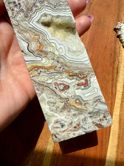 CRAZY LACE AGATE TOWER