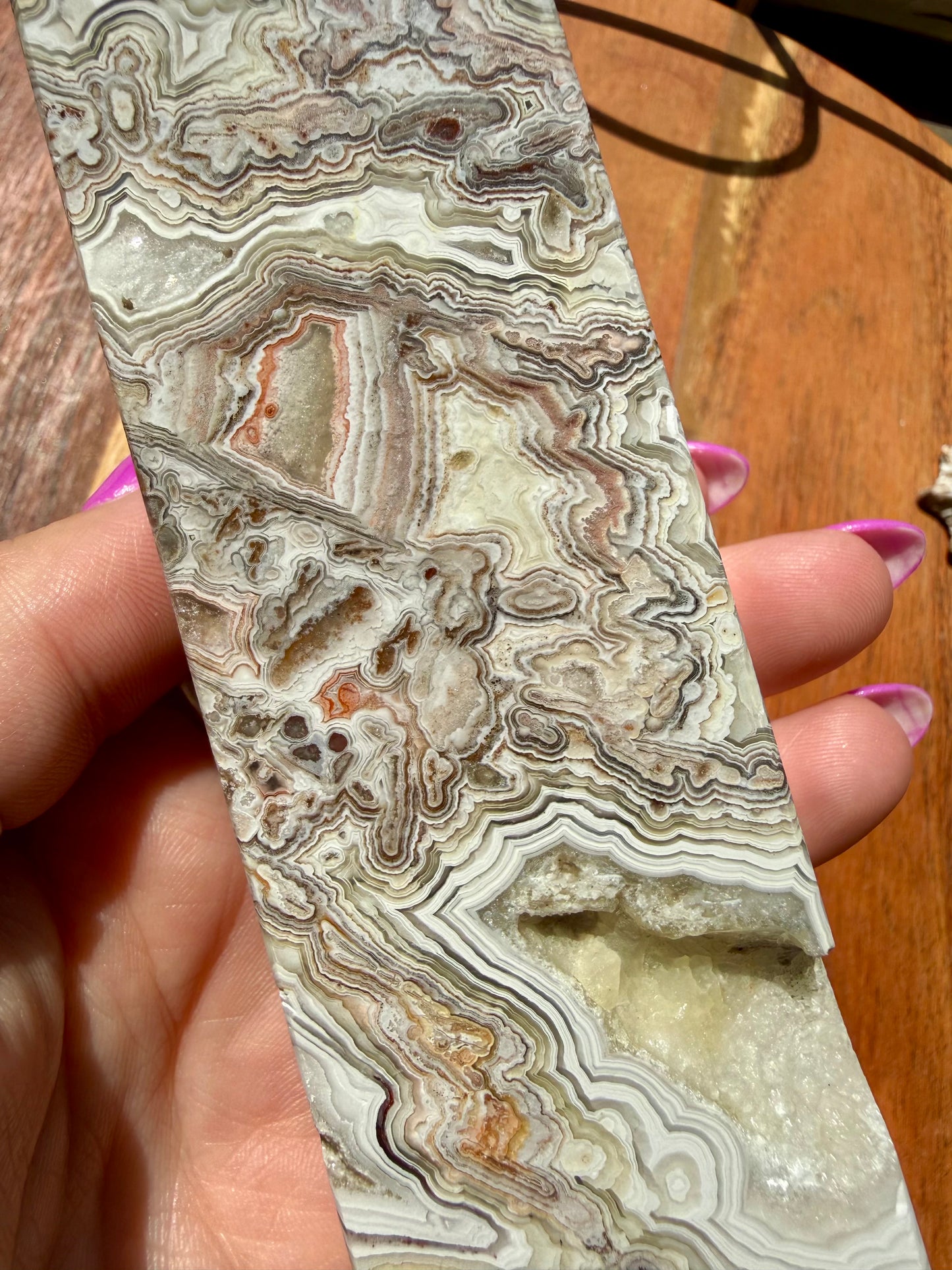 CRAZY LACE AGATE TOWER