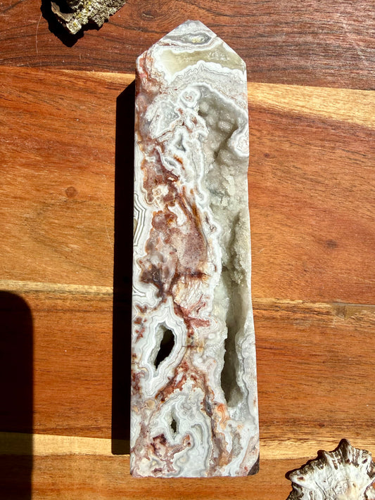 CRAZY LACE AGATE TOWER
