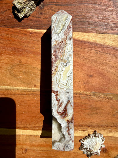 CRAZY LACE AGATE TOWER
