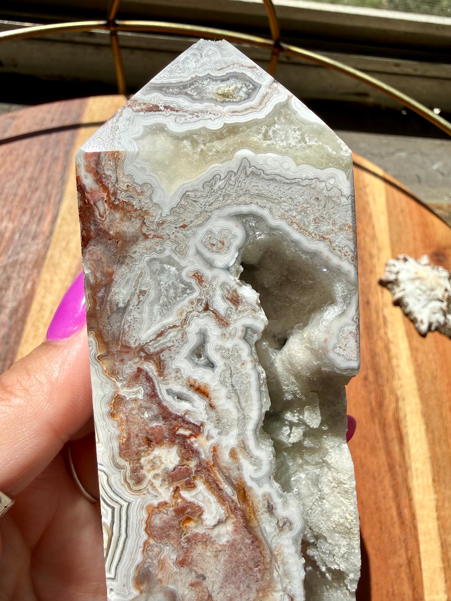 CRAZY LACE AGATE TOWER
