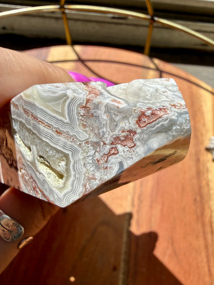 CRAZY LACE AGATE TOWER