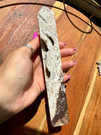 CRAZY LACE AGATE TOWER