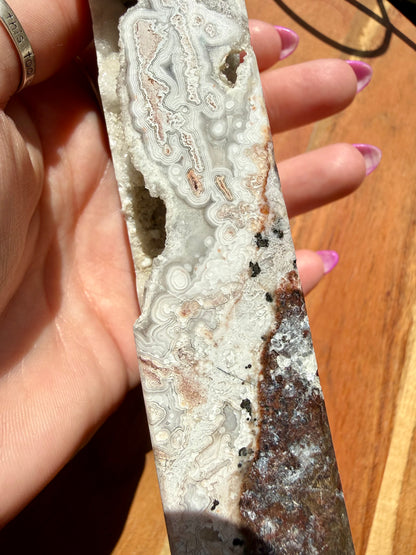 CRAZY LACE AGATE TOWER