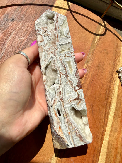 CRAZY LACE AGATE TOWER