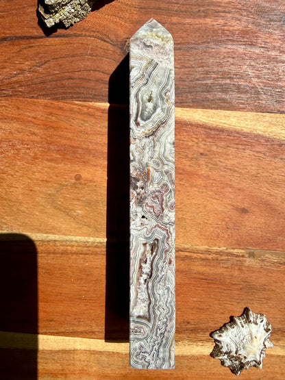 CRAZY LACE AGATE TOWER