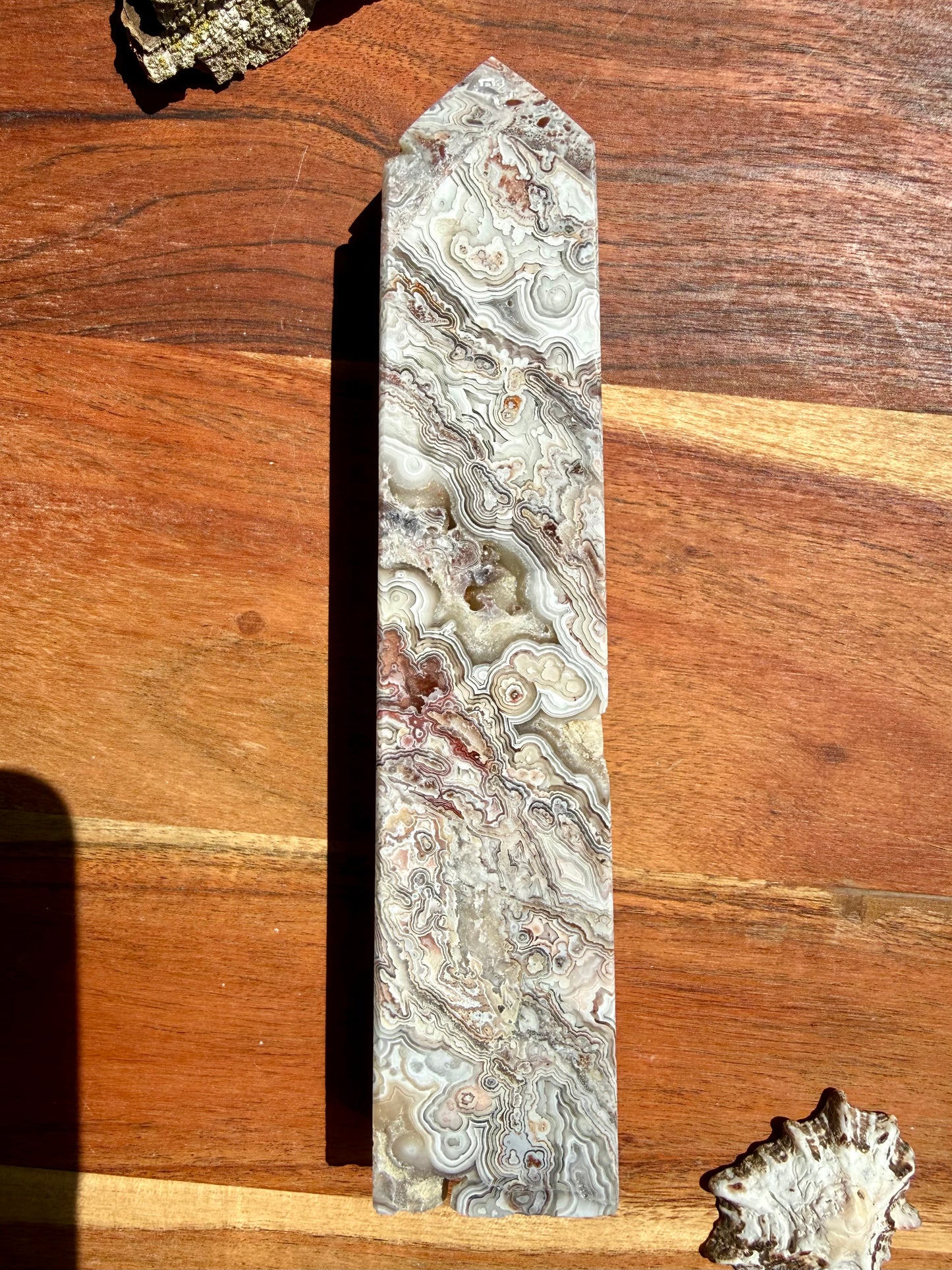 CRAZY LACE AGATE TOWER