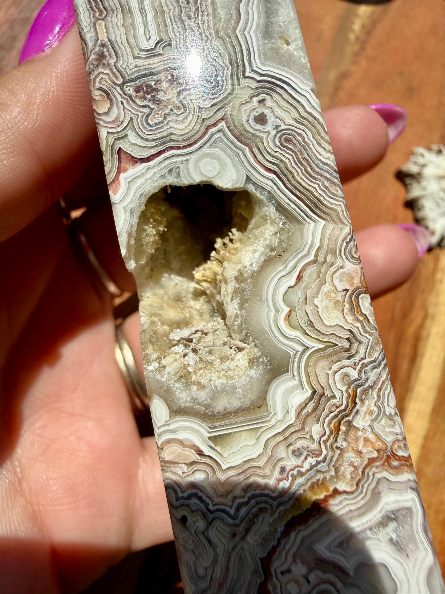 CRAZY LACE AGATE TOWER