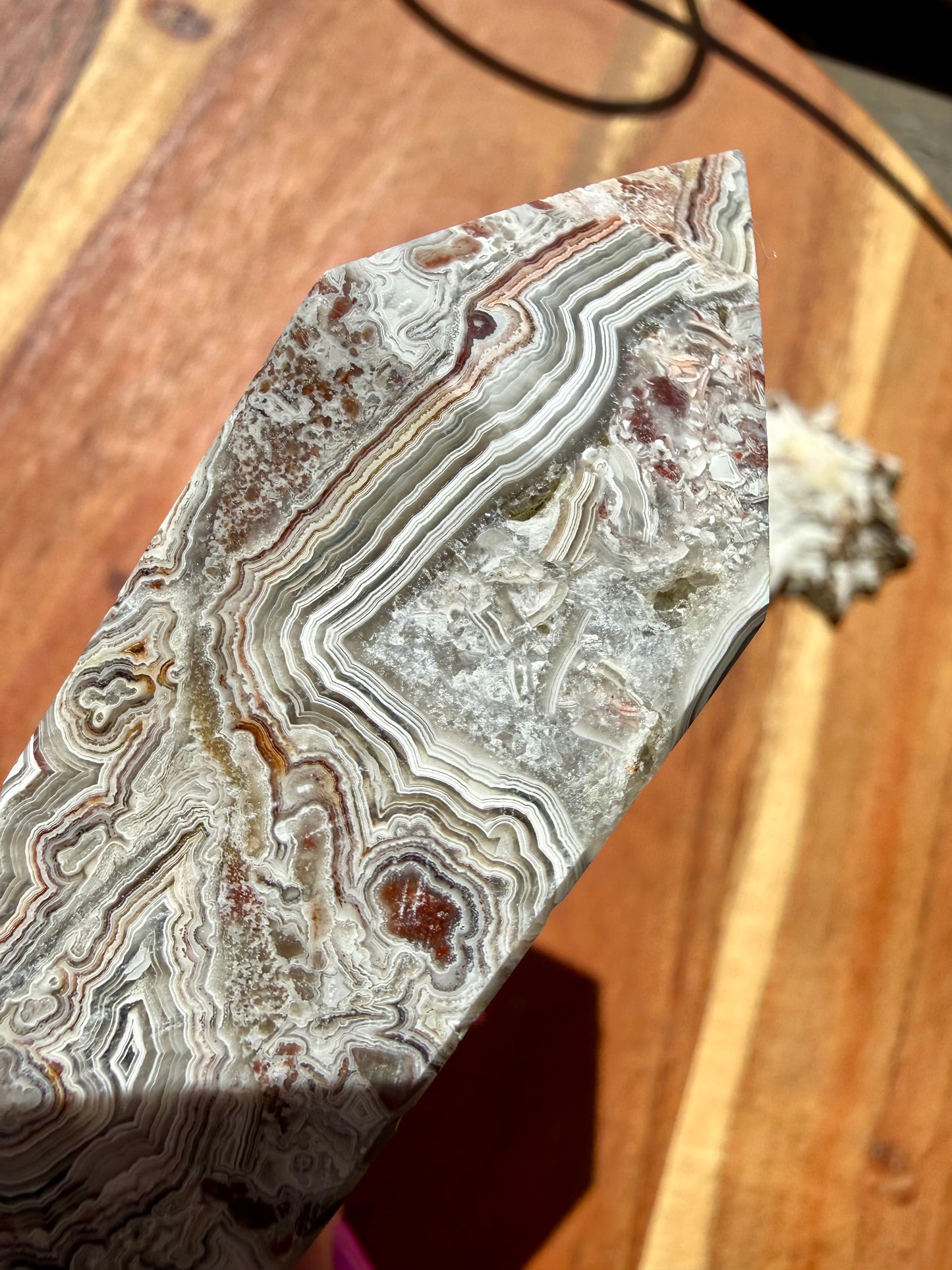CRAZY LACE AGATE TOWER