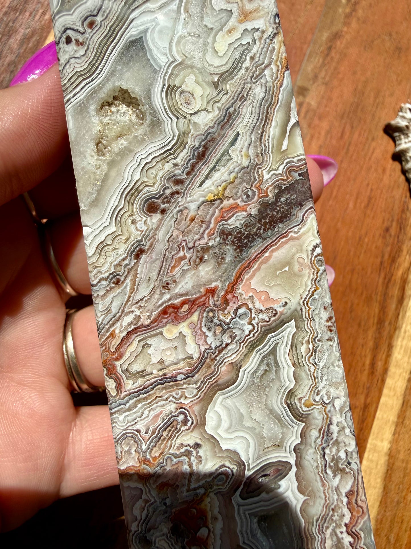 CRAZY LACE AGATE TOWER