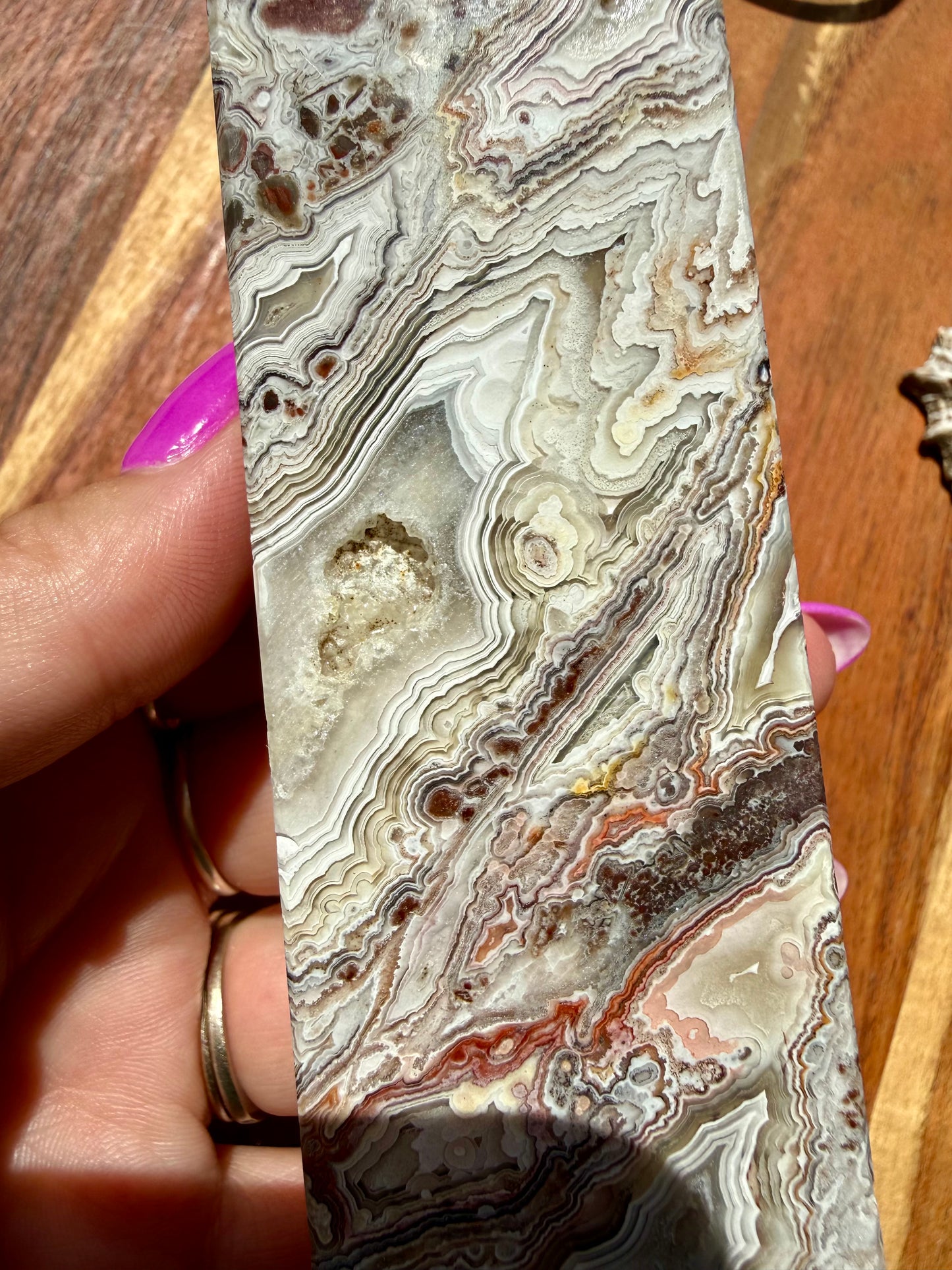 CRAZY LACE AGATE TOWER