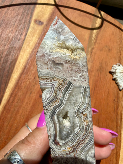 CRAZY LACE AGATE TOWER