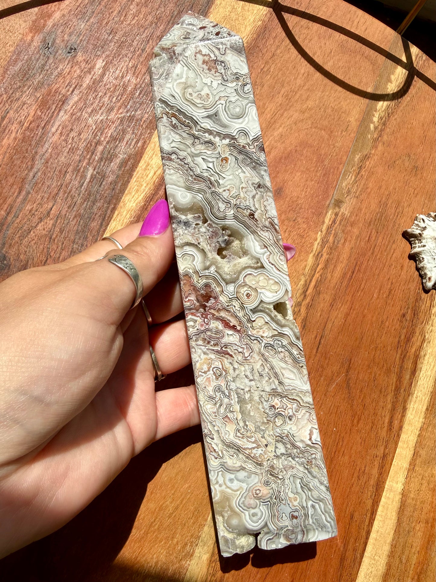 CRAZY LACE AGATE TOWER