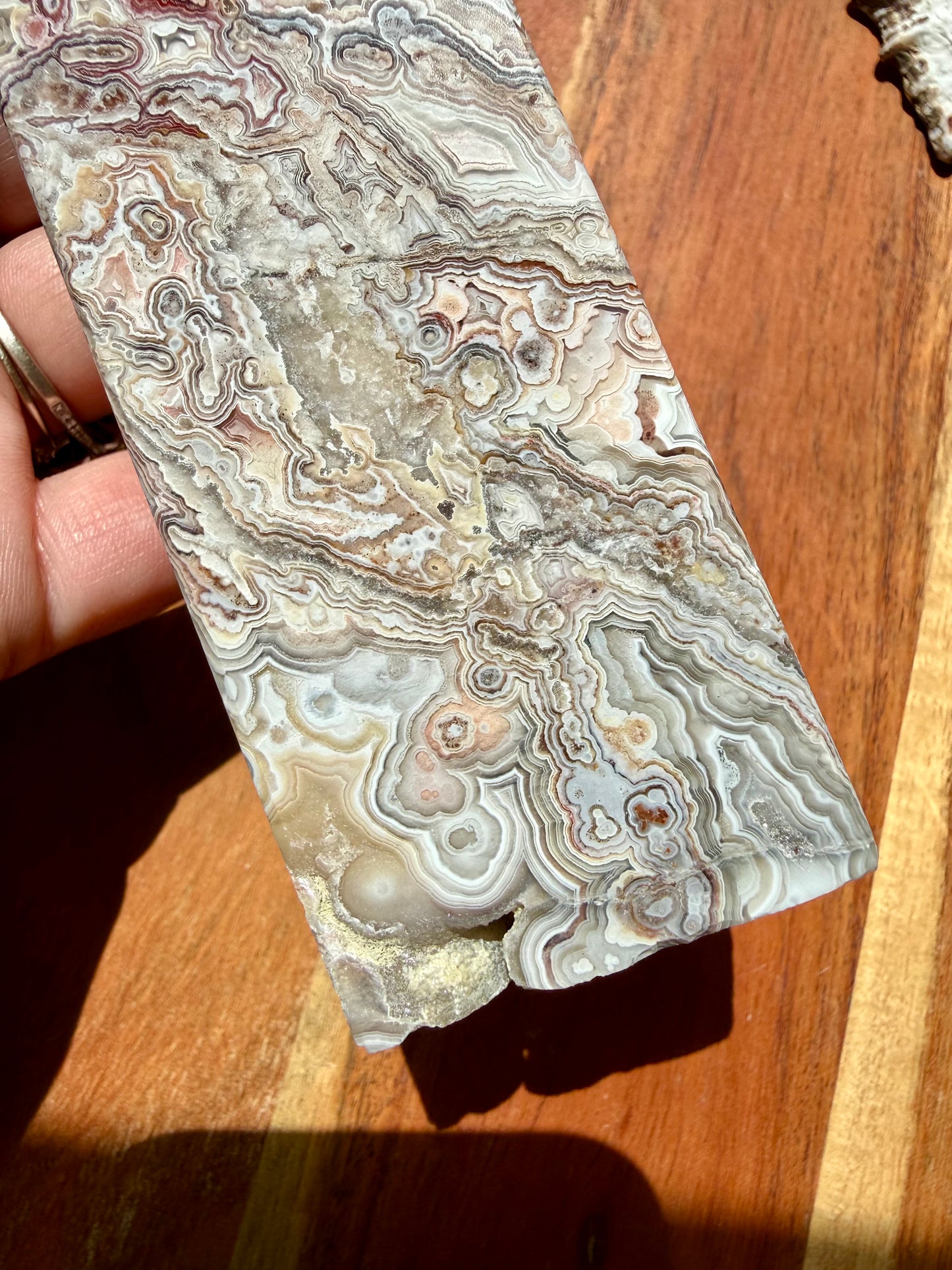 CRAZY LACE AGATE TOWER