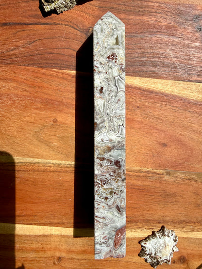CRAZY LACE AGATE TOWER