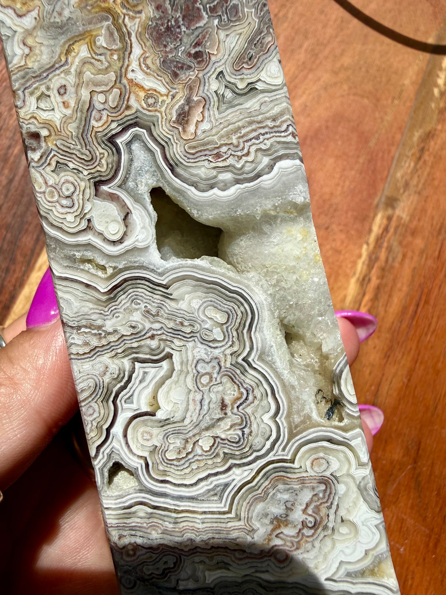 CRAZY LACE AGATE TOWER