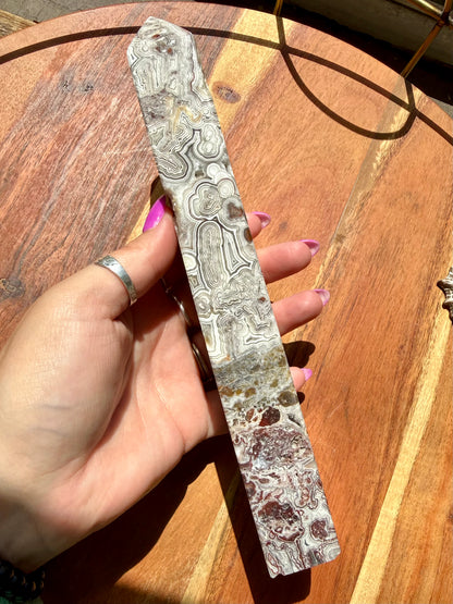 CRAZY LACE AGATE TOWER