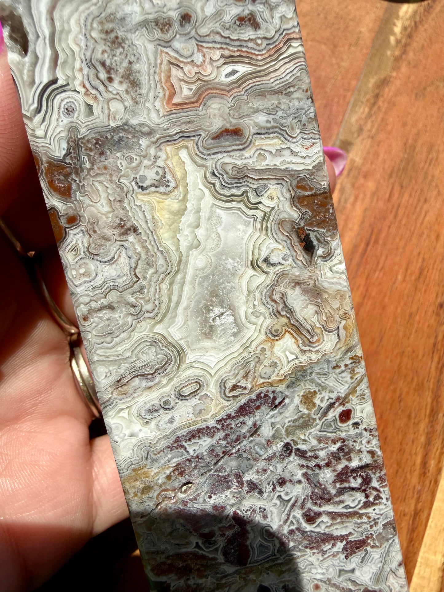 CRAZY LACE AGATE TOWER