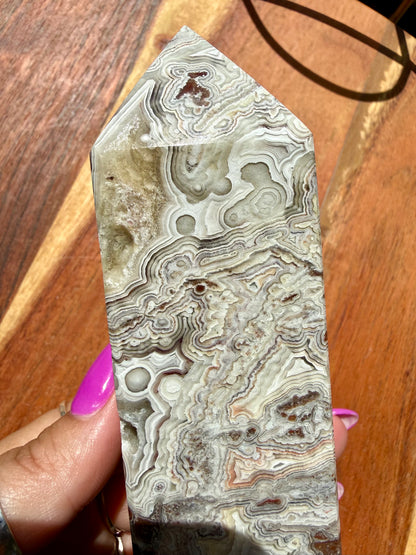 CRAZY LACE AGATE TOWER