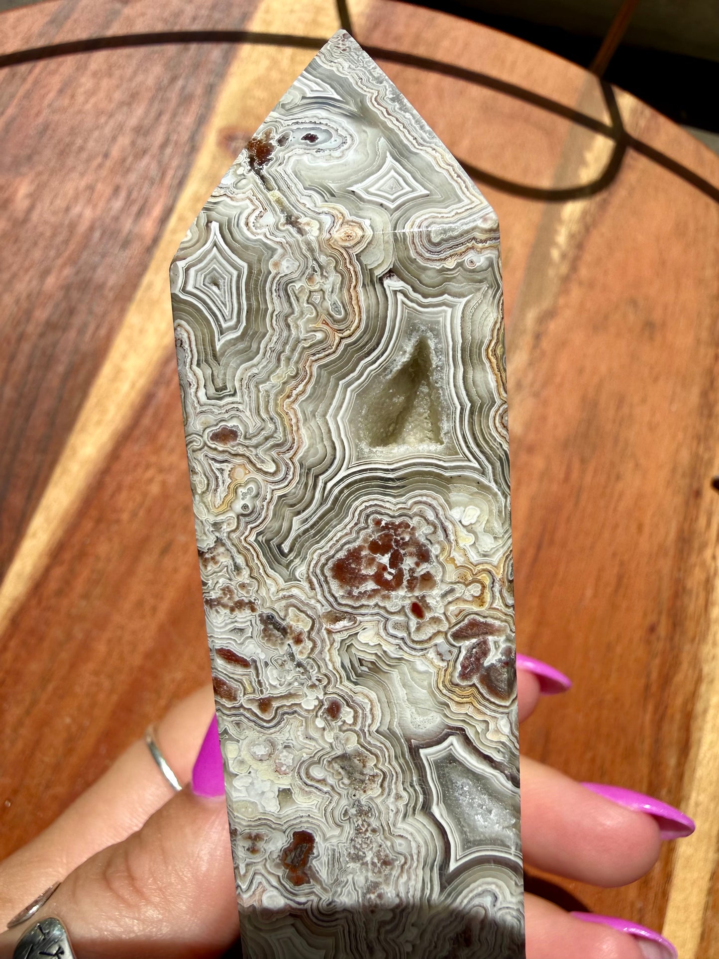 CRAZY LACE AGATE TOWER