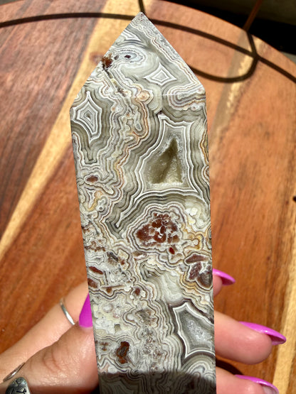 CRAZY LACE AGATE TOWER