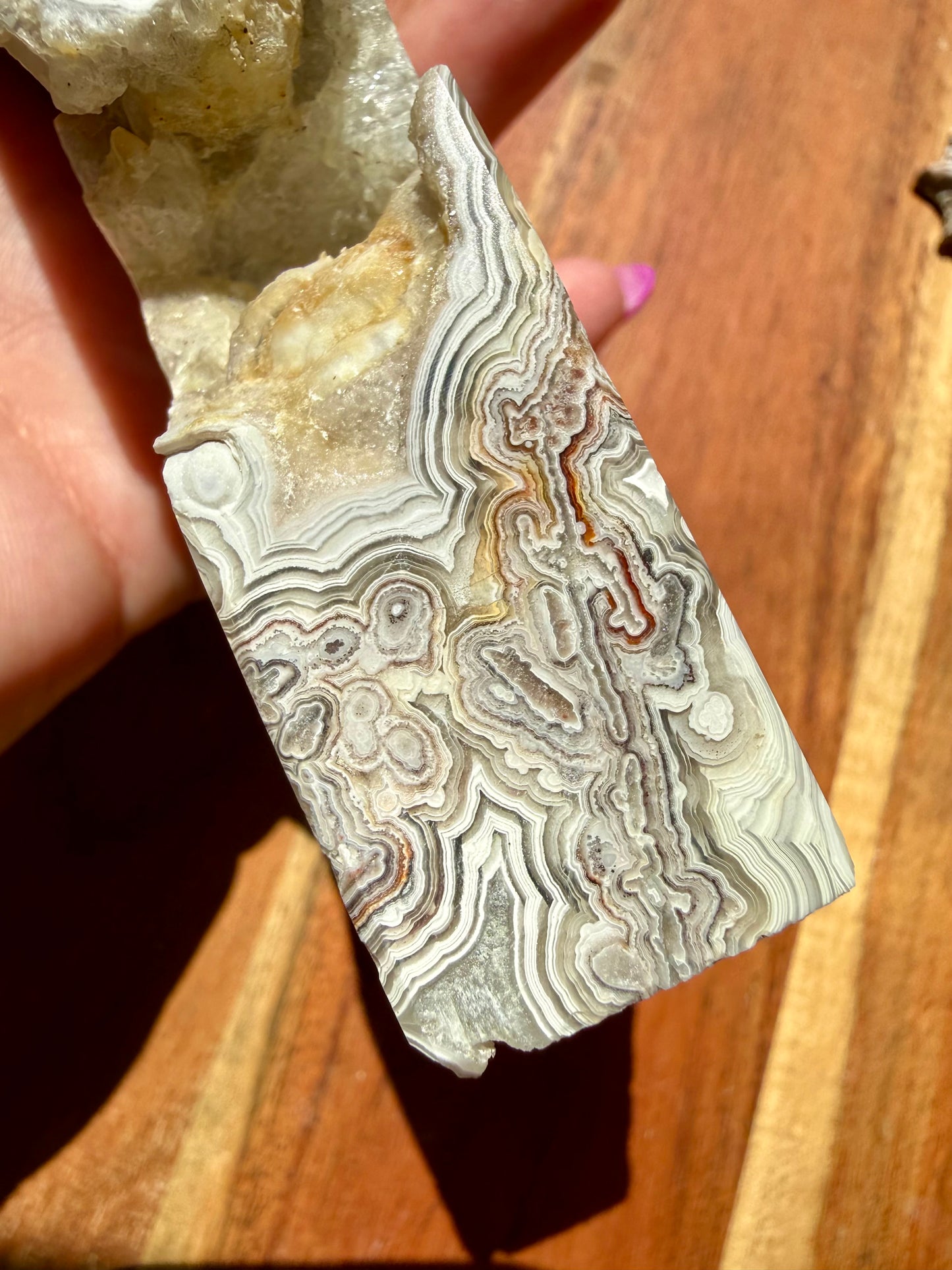 CRAZY LACE AGATE TOWER