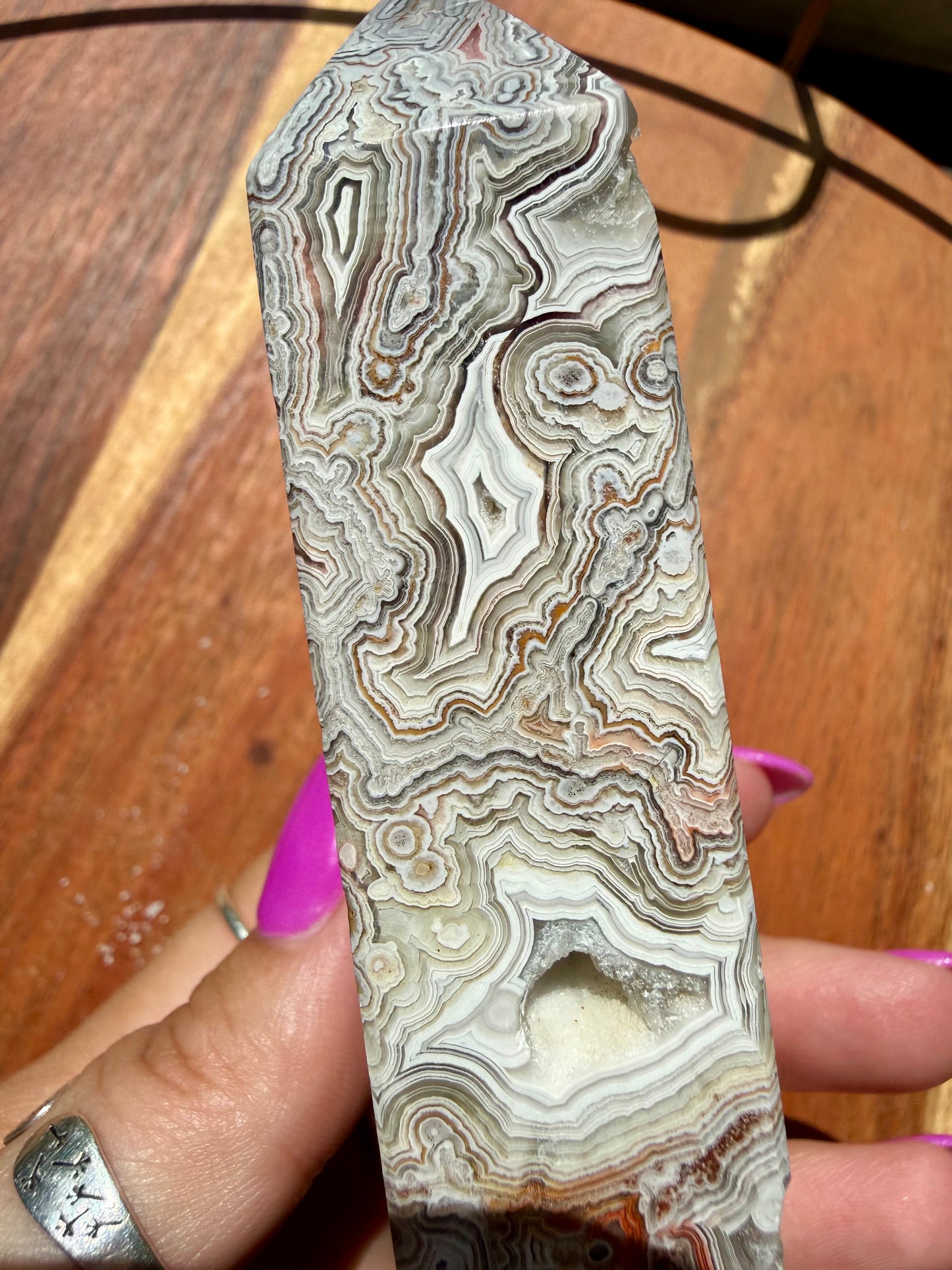 CRAZY LACE AGATE TOWER