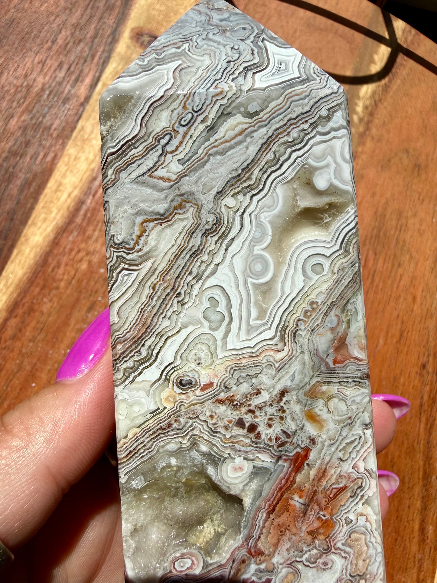 CRAZY LACE AGATE TOWER