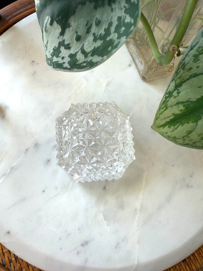 VINTAGE CRYSTAL GLASS TRINKET BOX