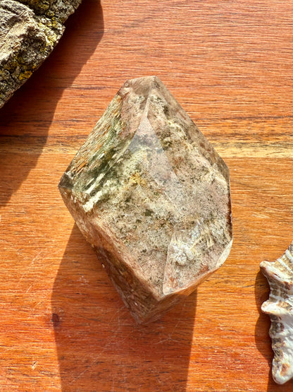 GARDEN QUARTZ FREEFORM