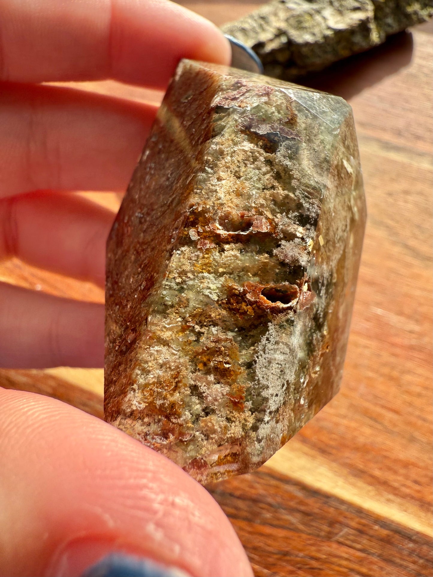 GARDEN QUARTZ FREEFORM