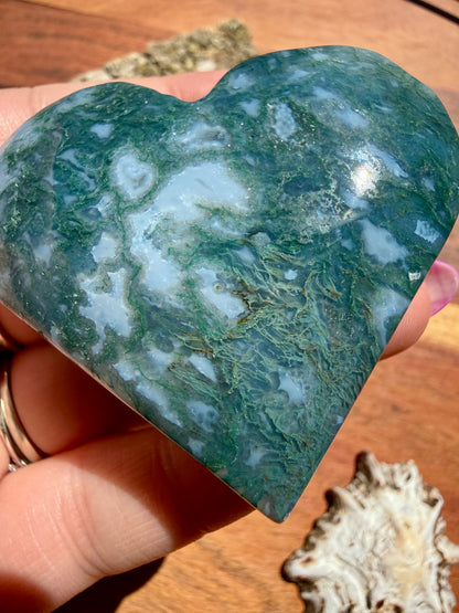 MOSS AGATE HEART