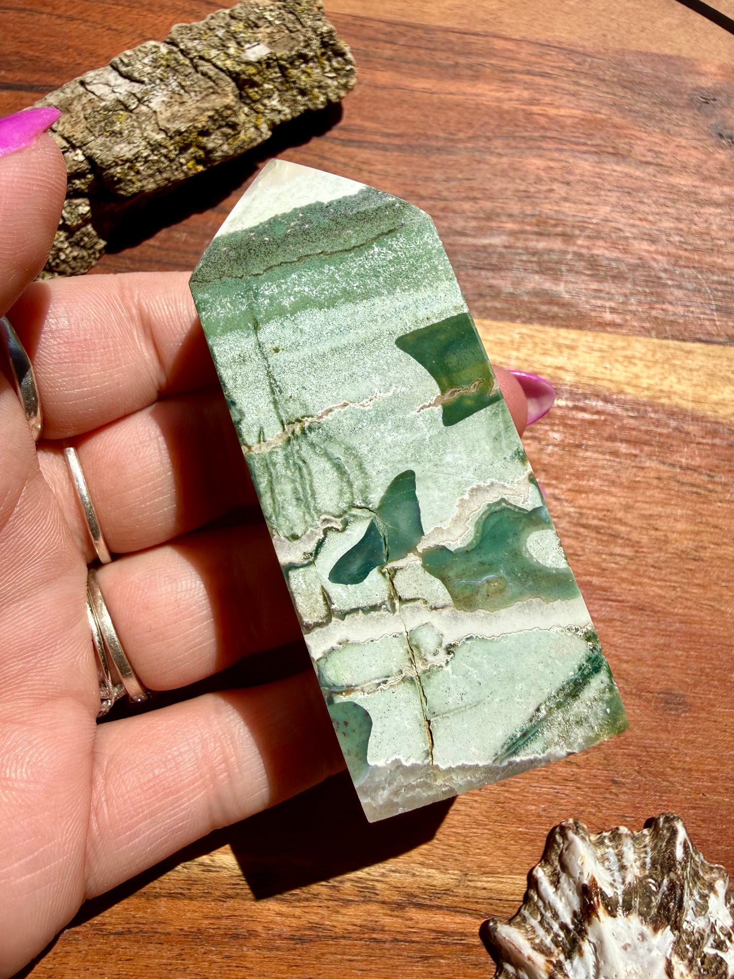 GREEN UNICORN JASPER TOWER