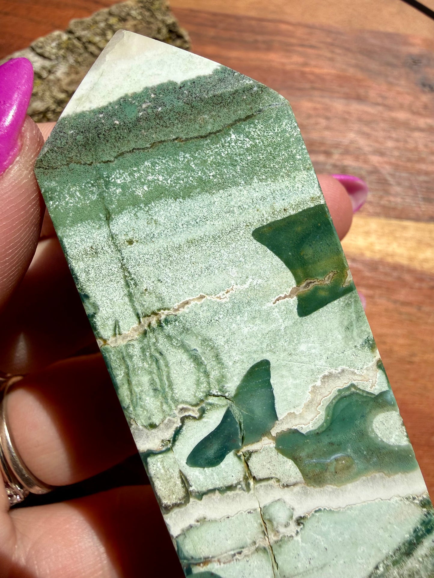 GREEN UNICORN JASPER TOWER