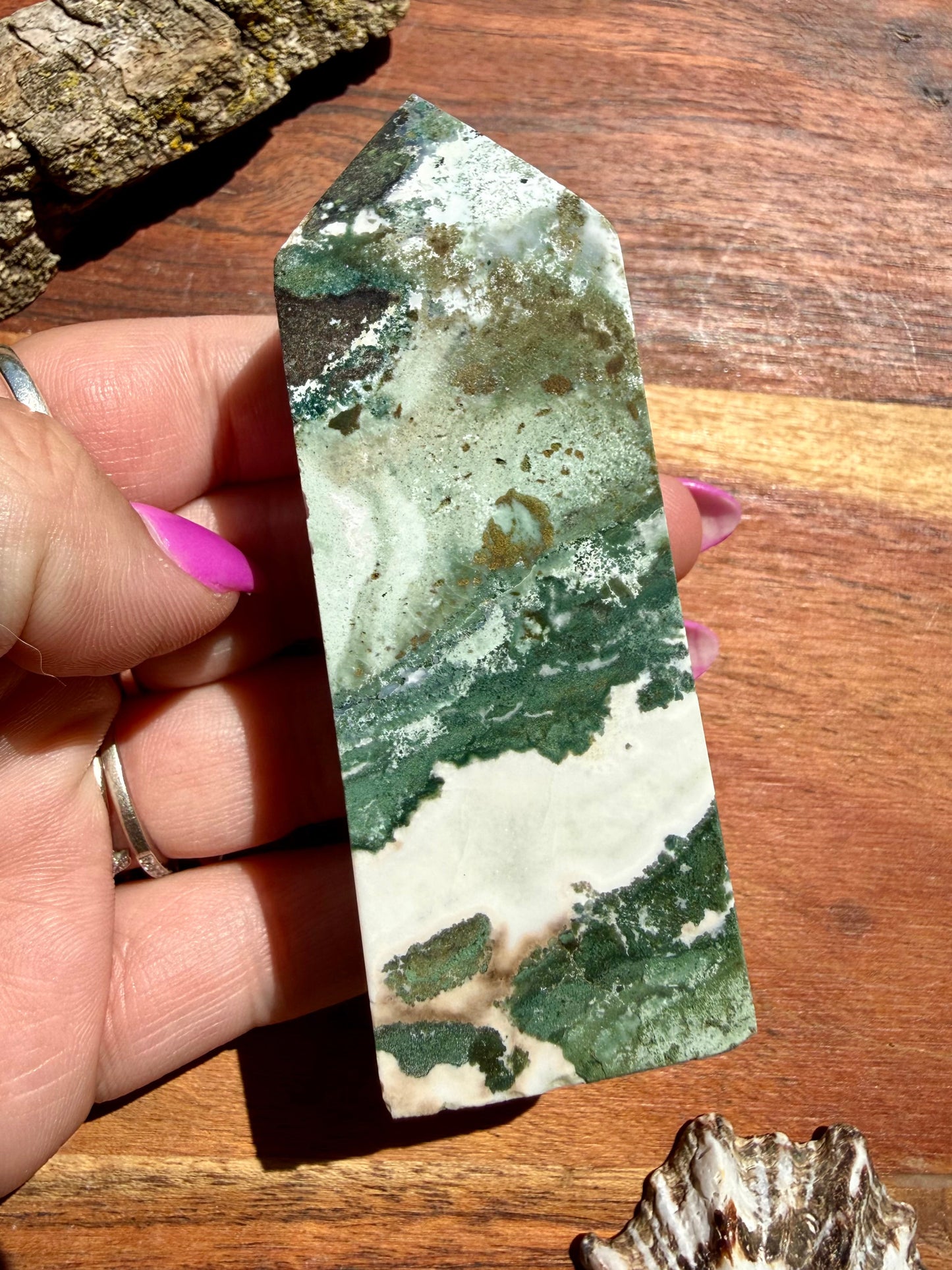 GREEN UNICORN JASPER TOWER