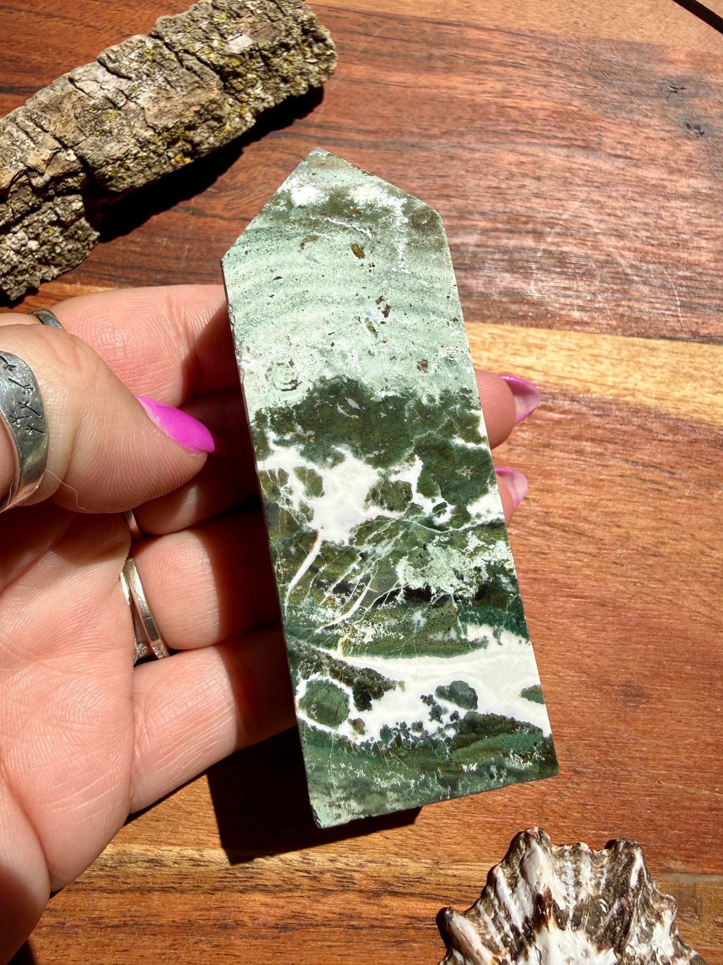 GREEN UNICORN JASPER TOWER