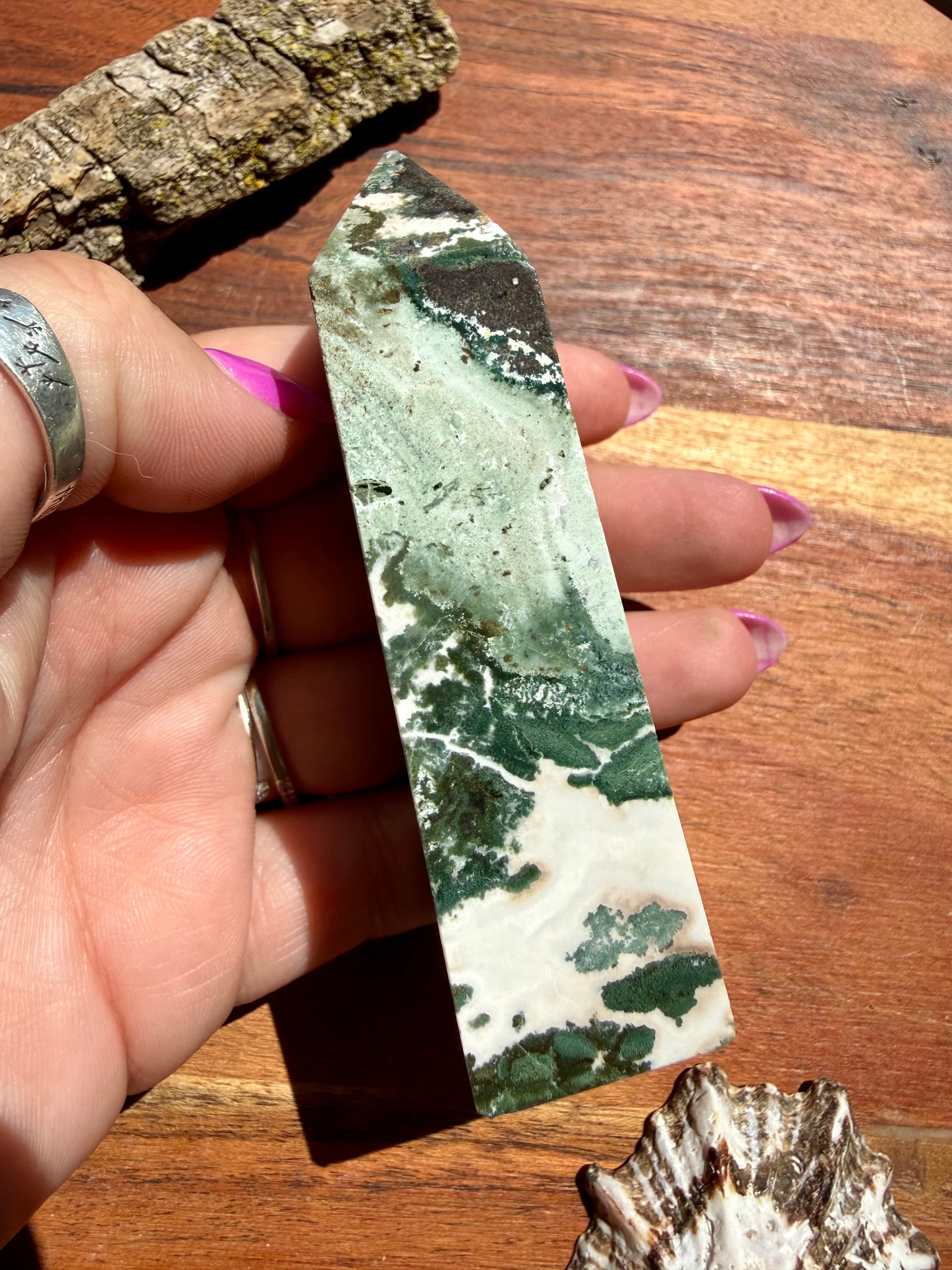 GREEN UNICORN JASPER TOWER