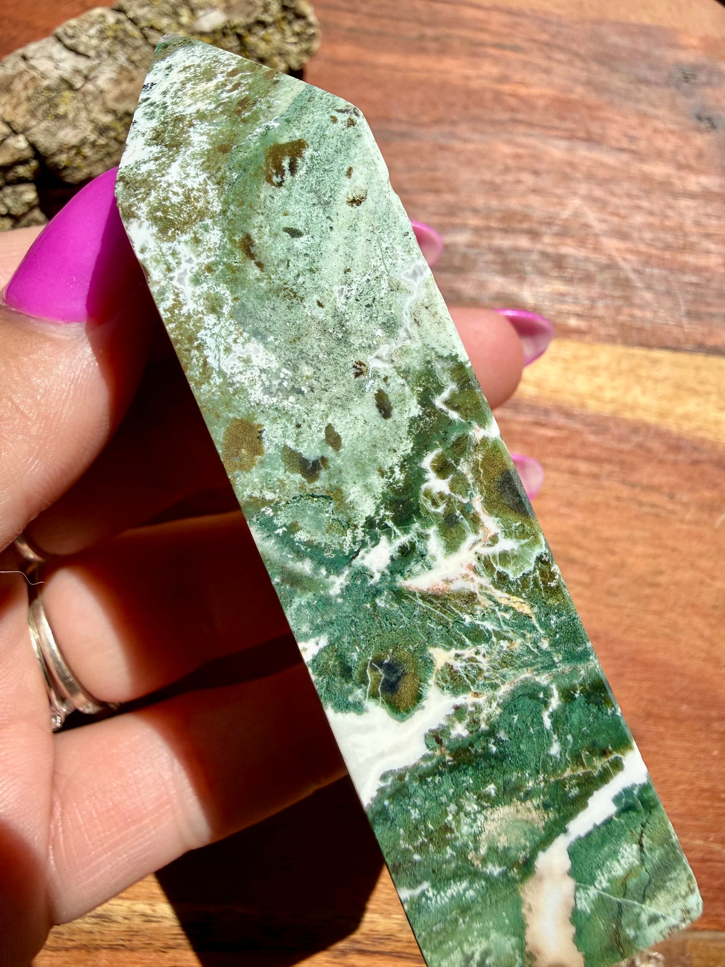 GREEN UNICORN JASPER TOWER