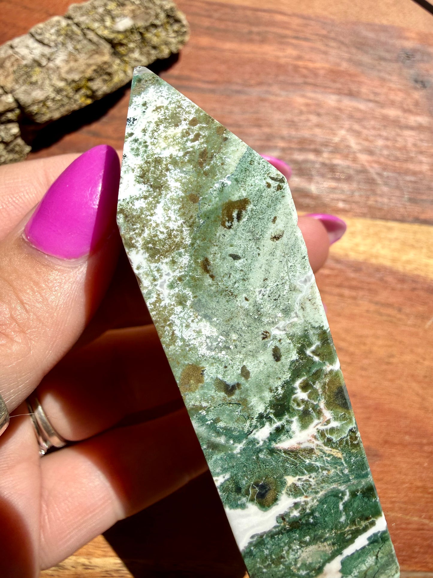 GREEN UNICORN JASPER TOWER