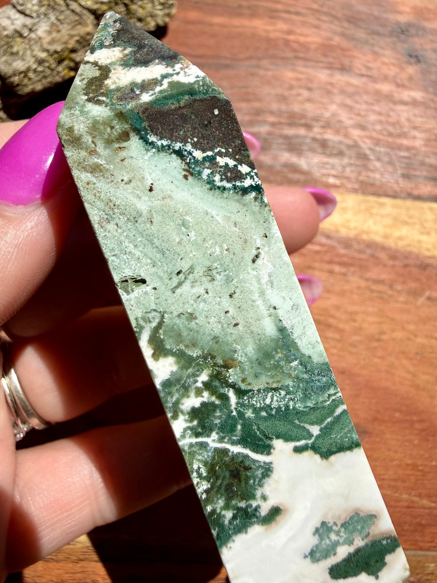 GREEN UNICORN JASPER TOWER