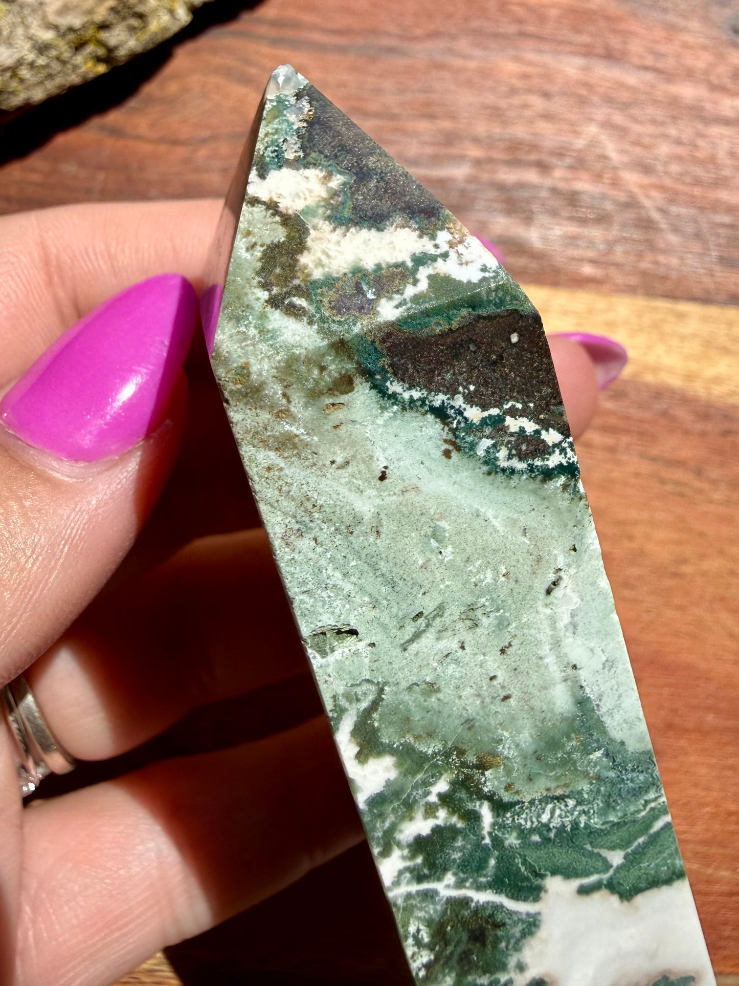 GREEN UNICORN JASPER TOWER