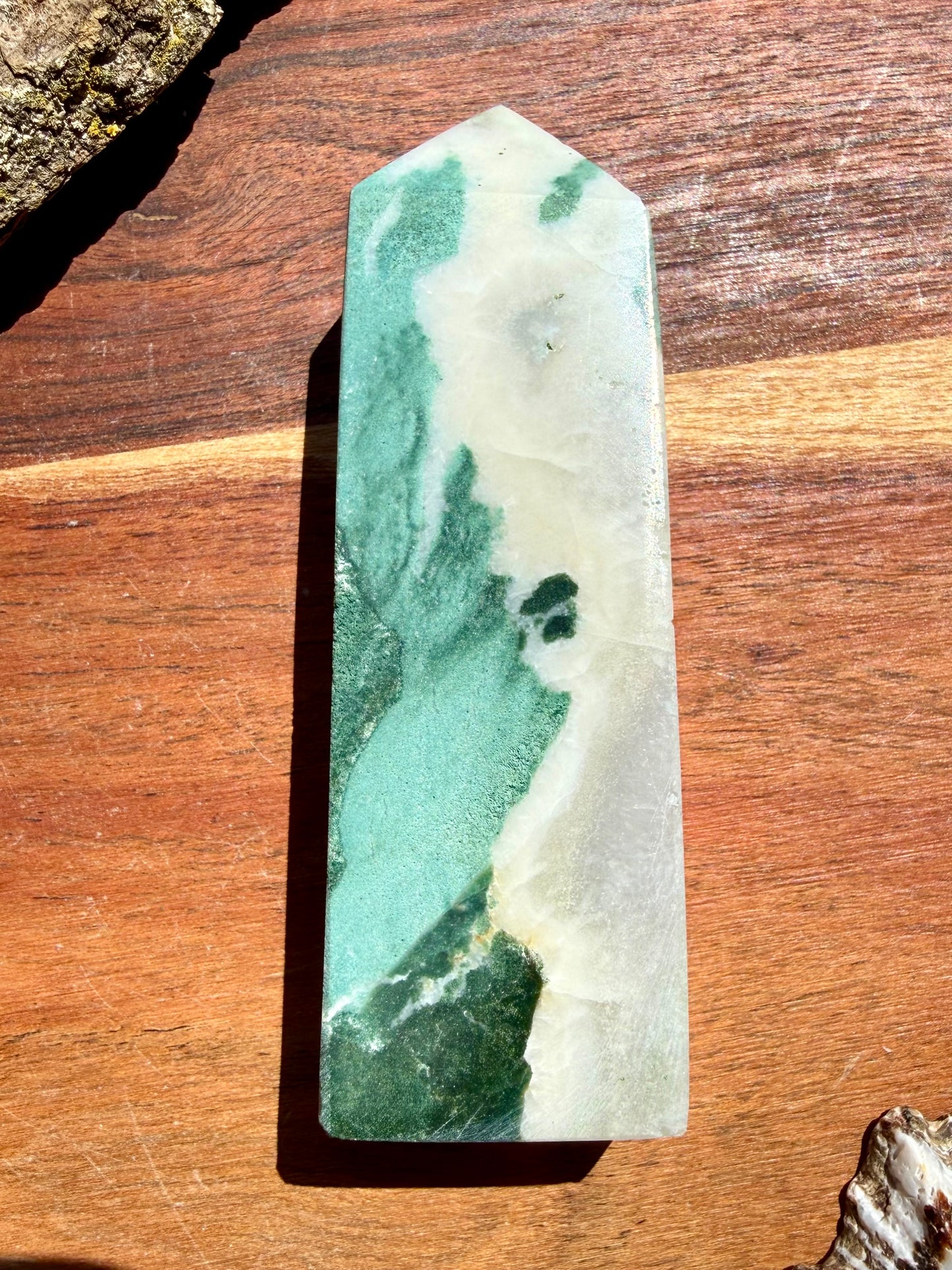 GREEN UNICORN JASPER TOWER