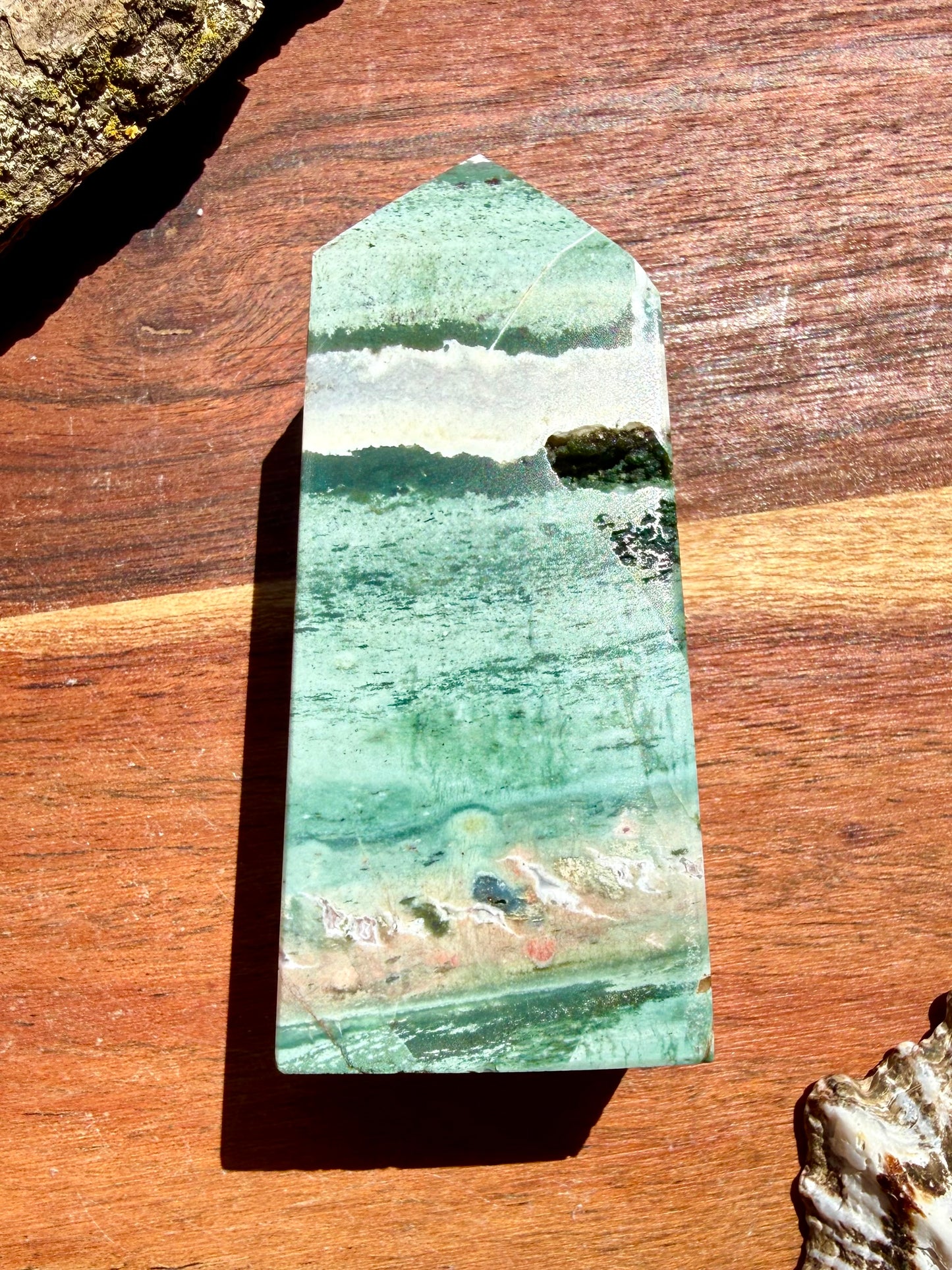 GREEN UNICORN JASPER TOWER