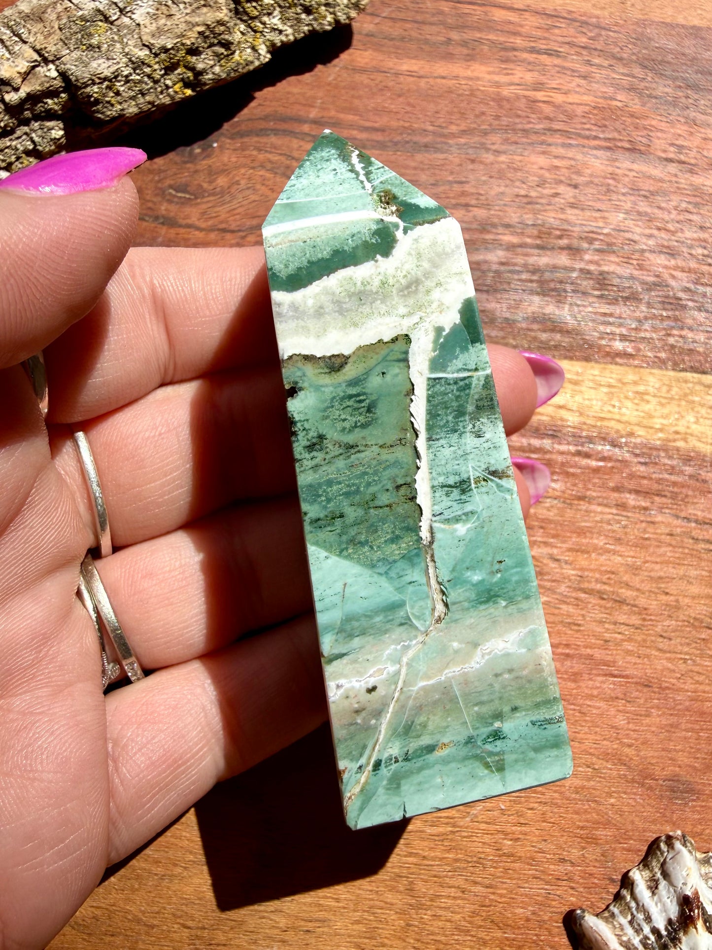 GREEN UNICORN JASPER TOWER